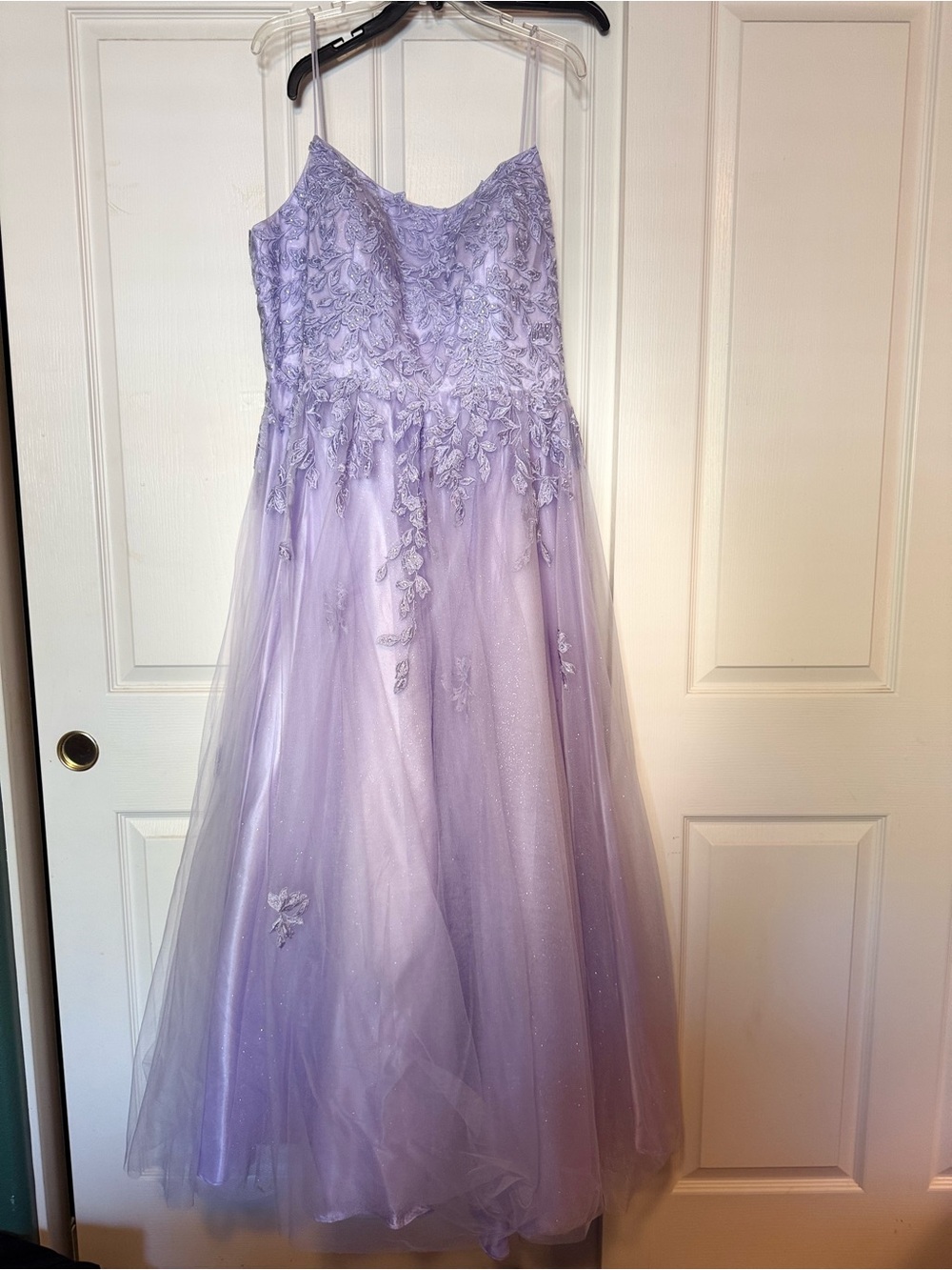 Lilac Lace Appliqué Tulle Prom Dress